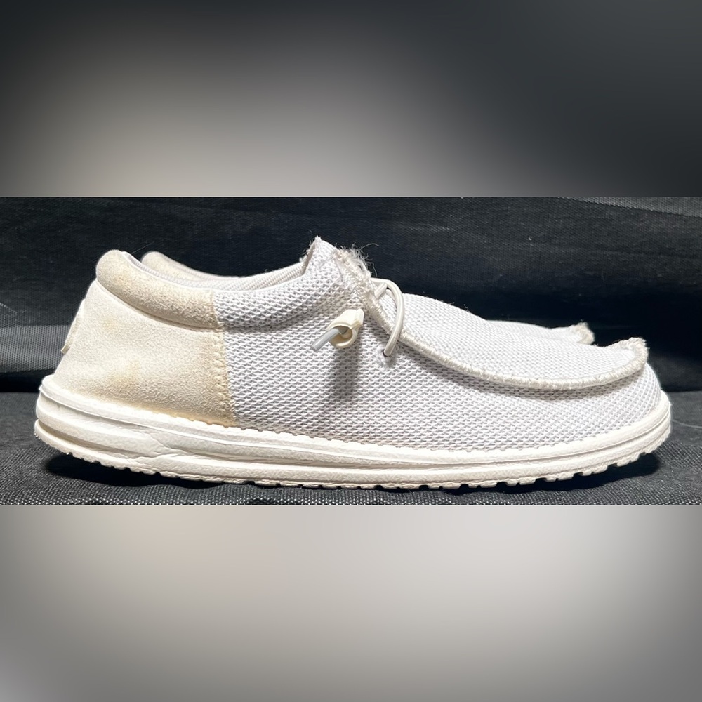 Hey Dude Unisex Slippers Mens 8 W 10 Moccasin White Slip On  Preowned